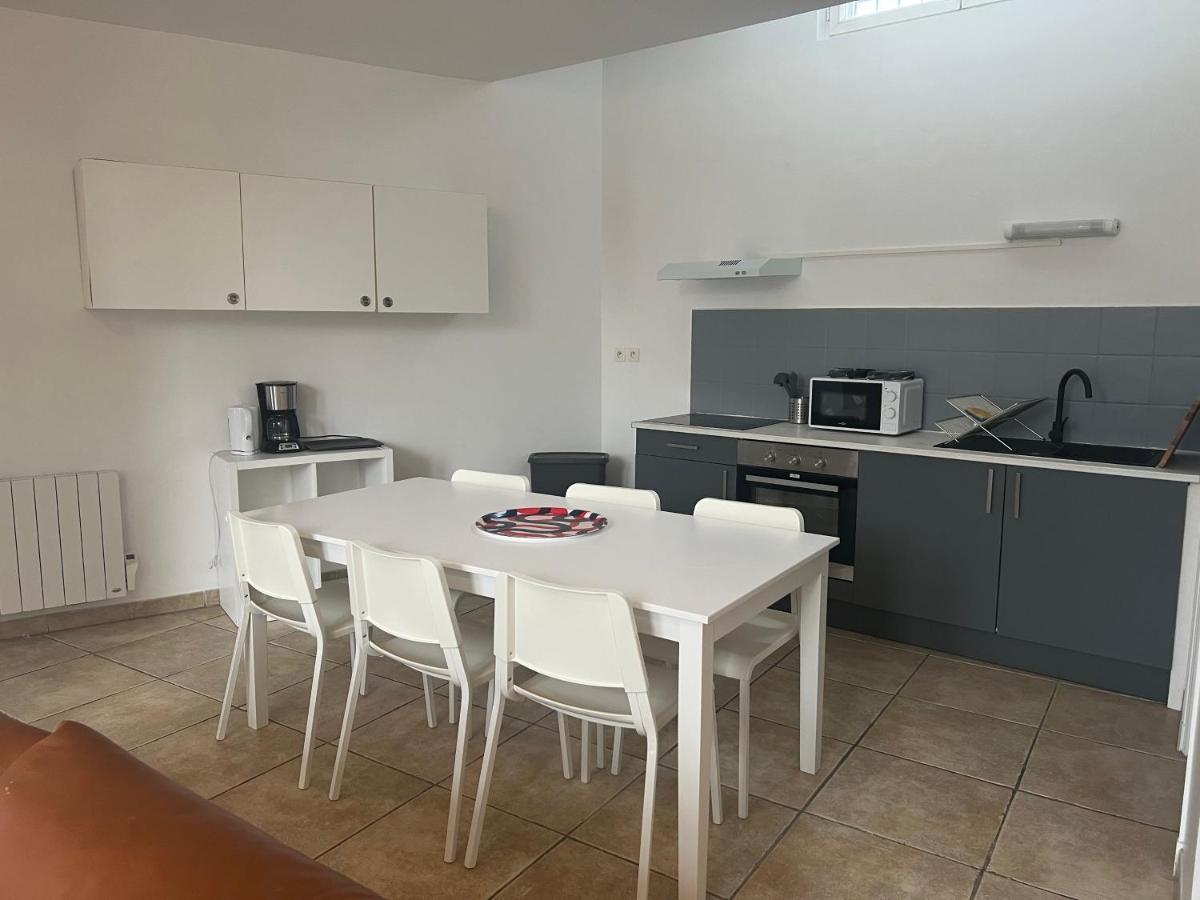 Le Relais De Saint Loup 1 A 66 Personnes Montereau-faut-Yonne Exterior foto